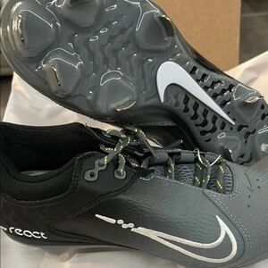 Nike women's Hyperdiamond 4 Elite Softball cleats Size 9 Low Top